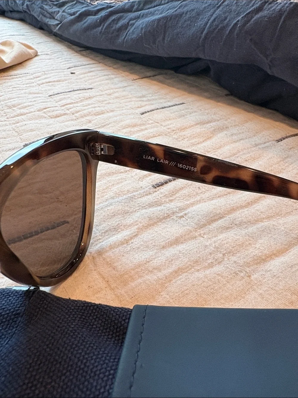 Le Specs Liar Liar  Volcanic Tort Cat-Eye Sunglasses - Brown Tortoise
